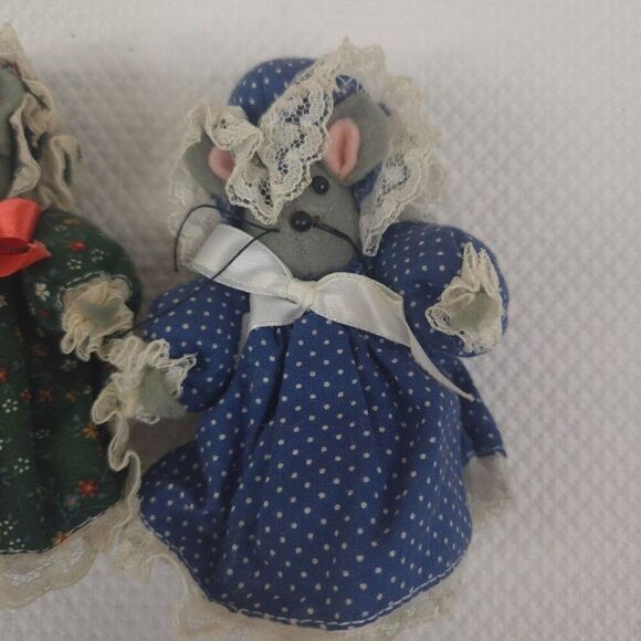 Vintage 80s Set Of 3 Handmade Country Granny Mouse Dolls Floral Dresses - Picture 2 of 5